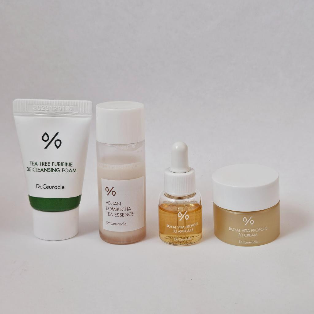 Dr.Ceuracle﻿ Tea Tree Purifine Cleansing Foam Мягкая очищающая пенка с чайным деревом