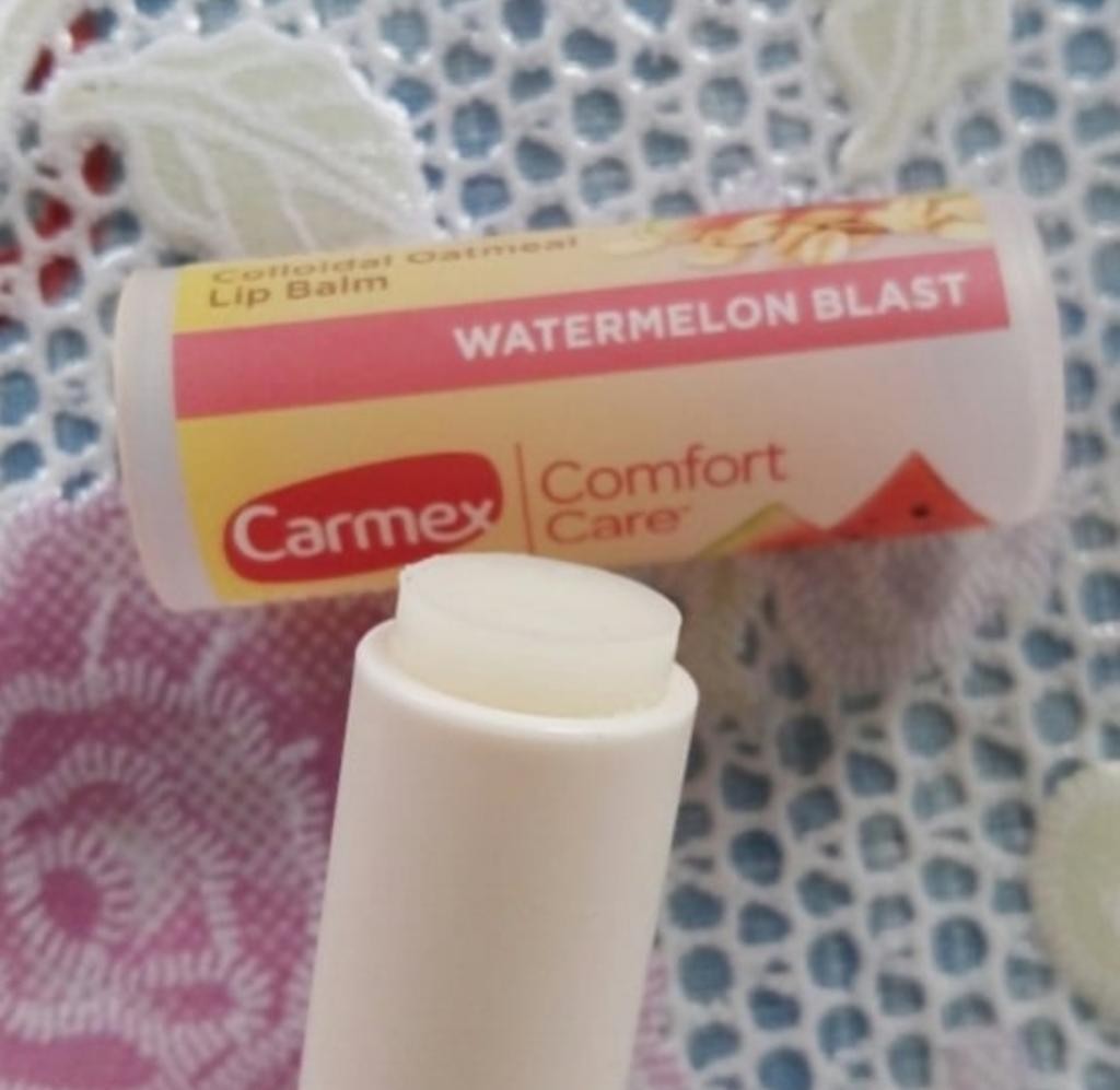 Carmex Comfort Care Natural Colloidal Oatmeal Lip Balm Watermelon Blast Бальзам для губ