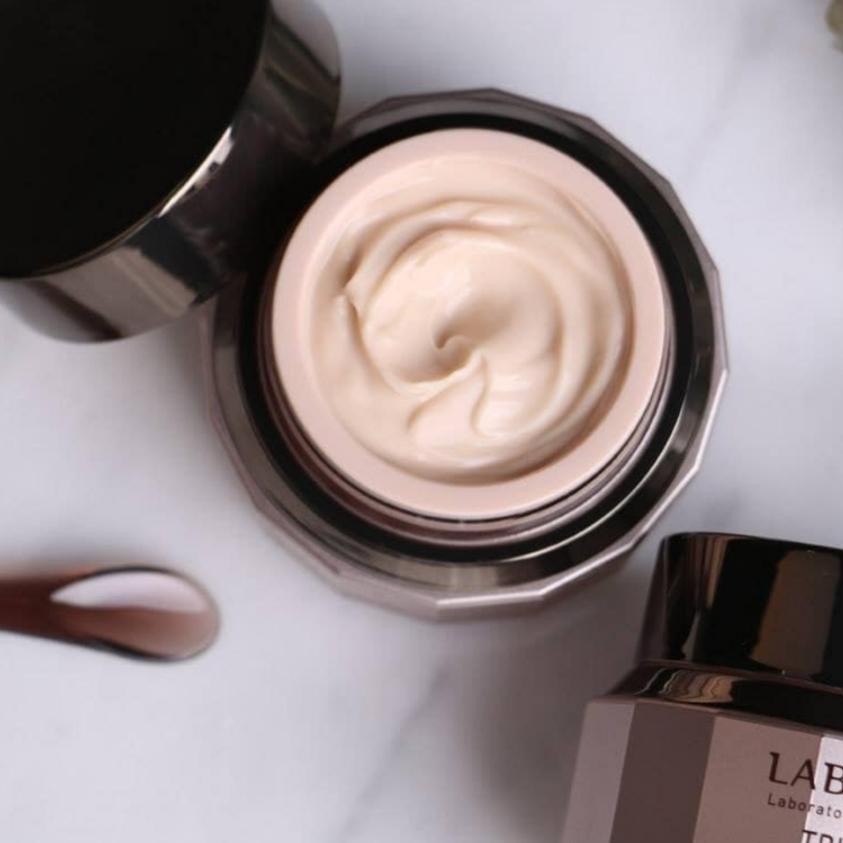 Labiotte Truffle revital eye cream Крем для глаз восстанавливающий класса премиум