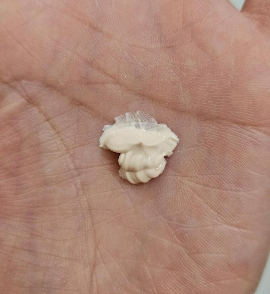 Round Lab Birch Juice Moisturizing Tone-Up Sunscreen SPF50+ PA++++ Тонирующий солнцезащитный крем