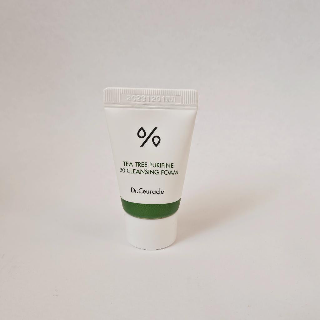 Dr.Ceuracle﻿ Tea Tree Purifine Cleansing Foam Мягкая очищающая пенка с чайным деревом
