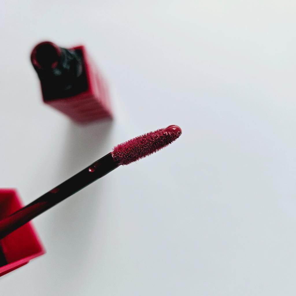 Maybelline Super stay vinyl ink Жидкая стойкая помада для губ