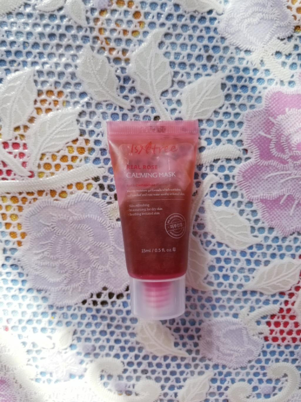 Isntree Sample Real Rose Calming Mask  смываемая успокаивающая маска для лица.