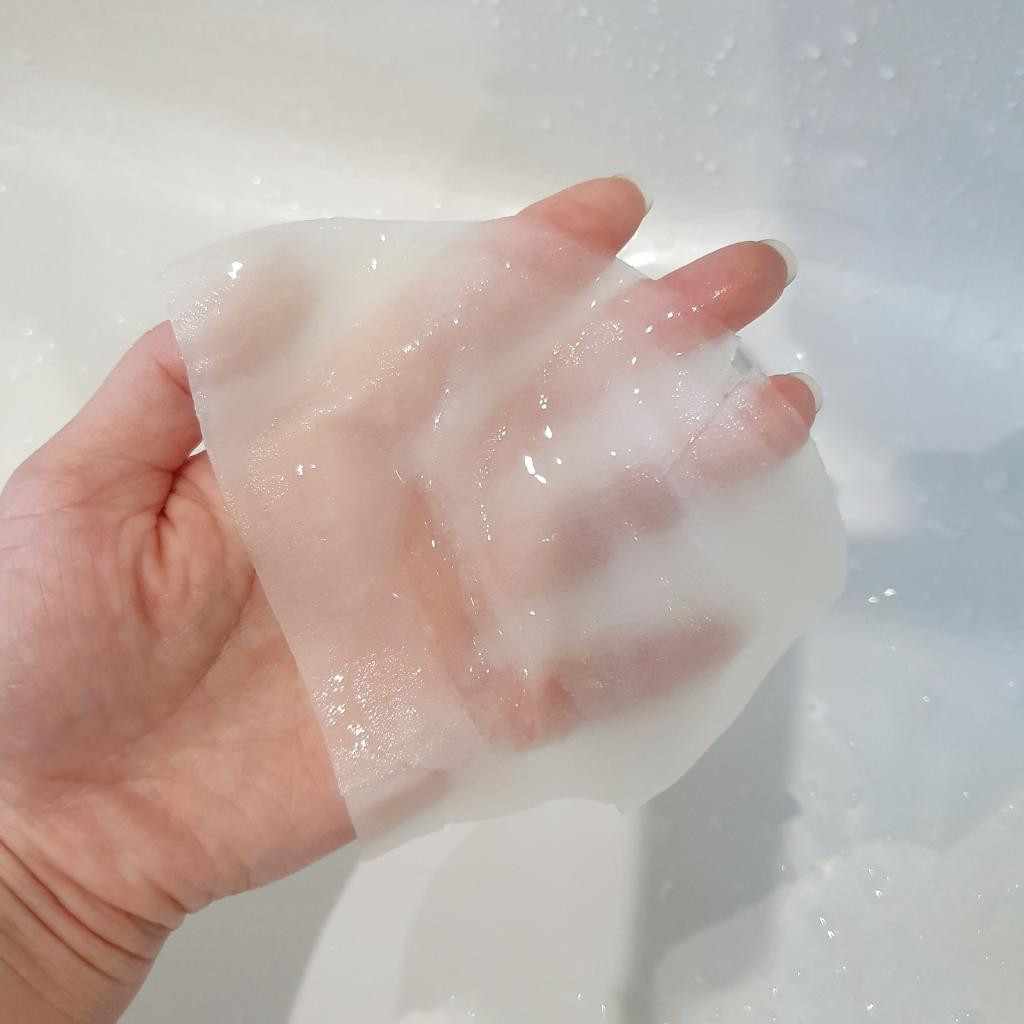 JMsolution Mama Pureness Aqua Mask Гипоаллергенная тканевая маска для увлажнения