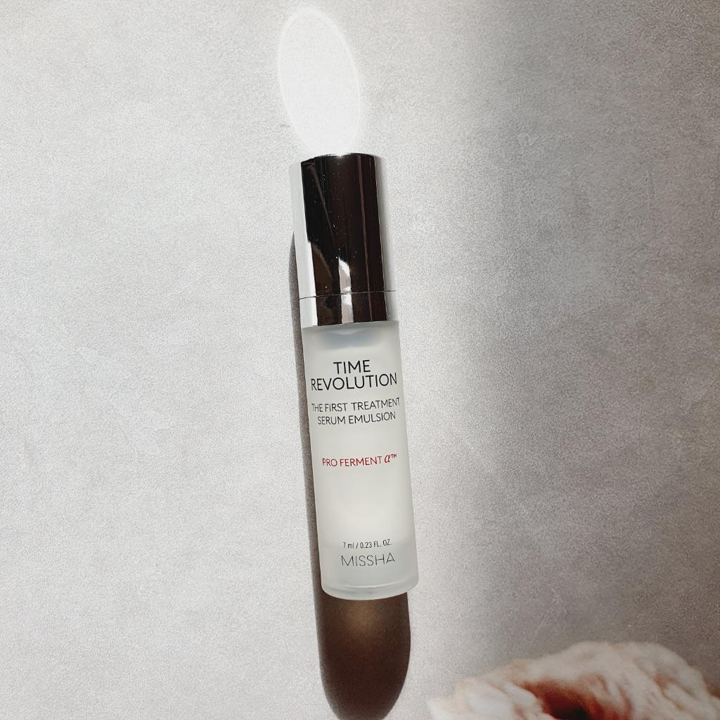 MISSHA Time Revolution The First Treatment Serum Emulsion  Средство 2 в 1: серум и эмульсия.