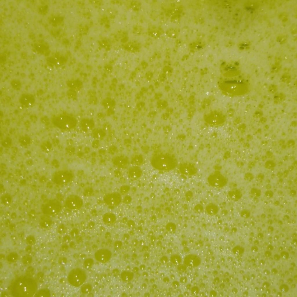 Bath Salt Novopin Пенящаяся соль с экстрактом сои и гиалуроновой кислотой