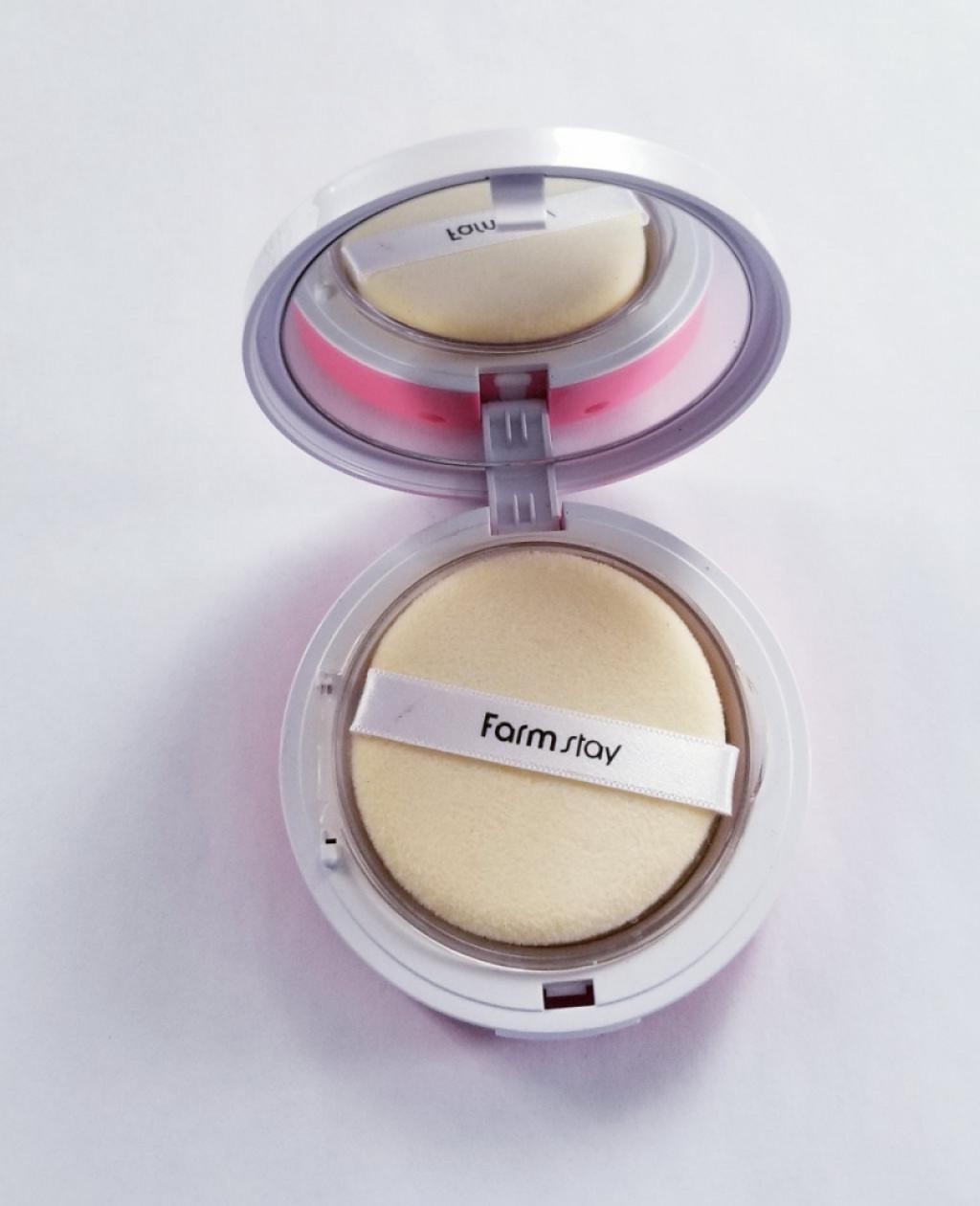 FARMSTAY Pink Flower Blooming UV Pact SPF50 PA+++ Пудра с максимальным spf.