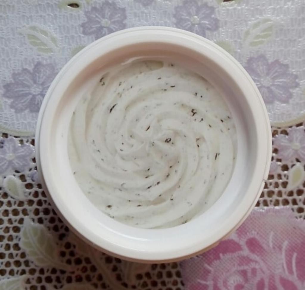 A'PIEU Pack Flurry Cookie&Cream очищающая маска-скраб "Сливочное мороженое с печеньем".