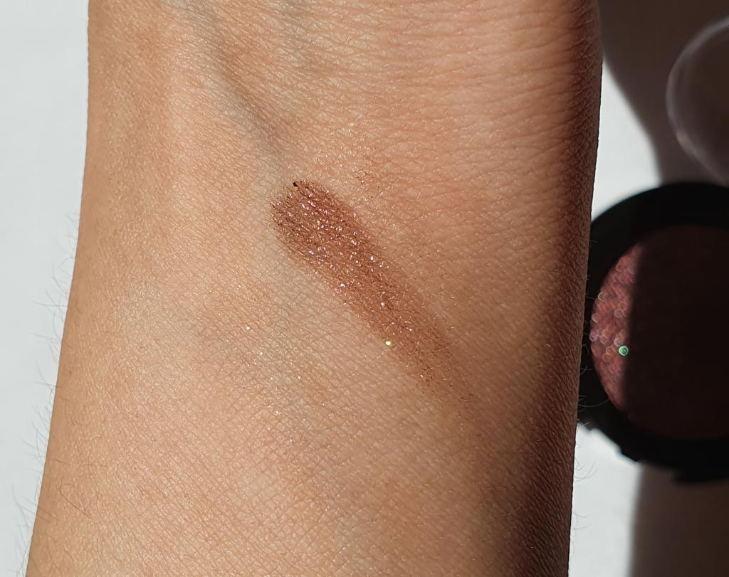 RELOUIS PRO Eyeshadow Sparkle Тени для век в оттенке 07 Purple Smoky.
