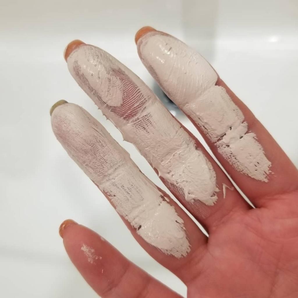 AYOUME enjoy mini wash-off pack Матирующая и очищающая маска для лица.