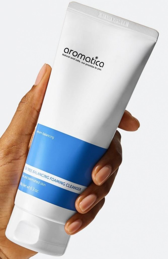AROMATICA Tea Tree Balancing Foaming Cleanser Балансирующая пенка для умывания с экстрактом чайного дерева