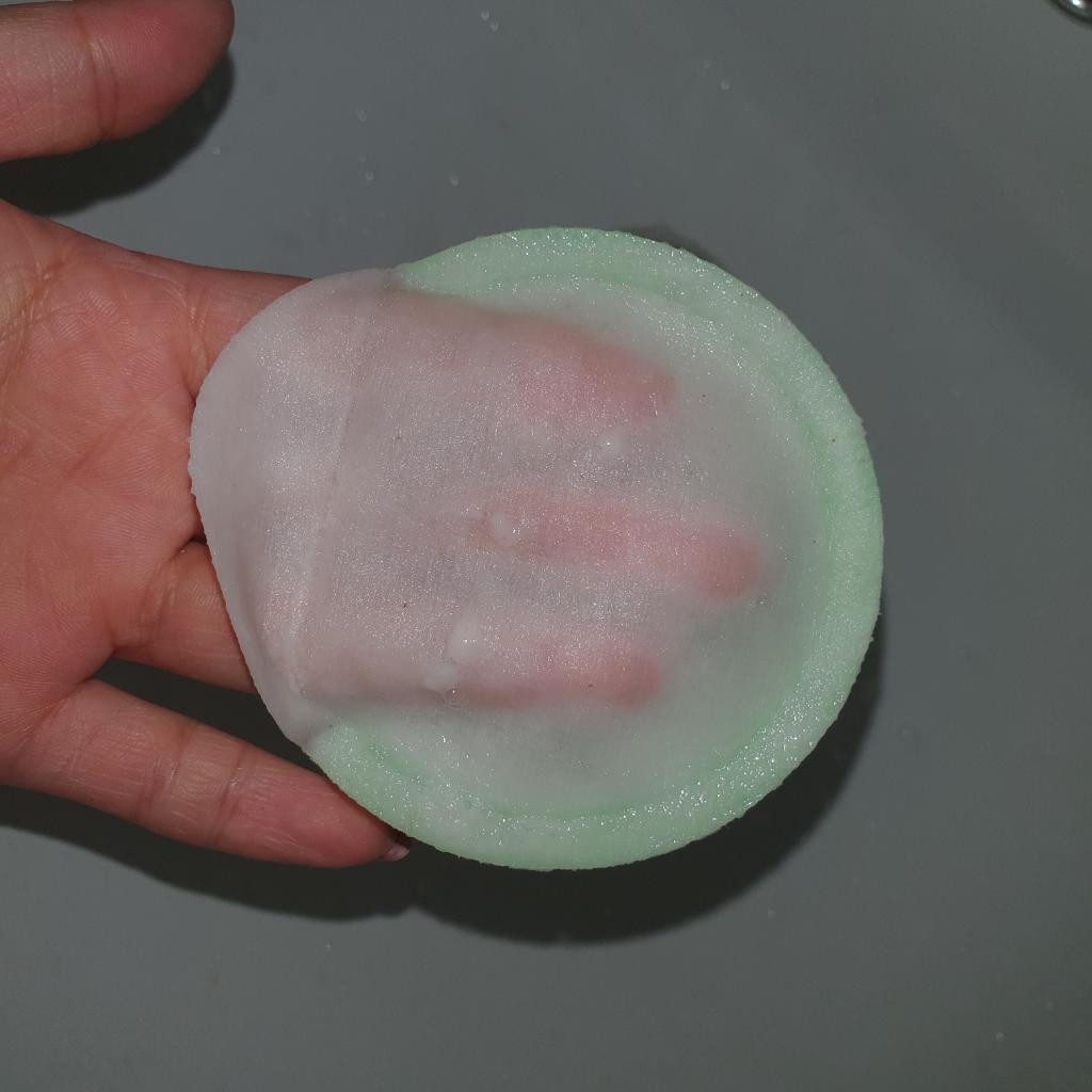JMsolution Marine Luminous Pearl Peeling Pads Pearl" Пилинг-пэды с морскими минералами и AHA-кислотами.