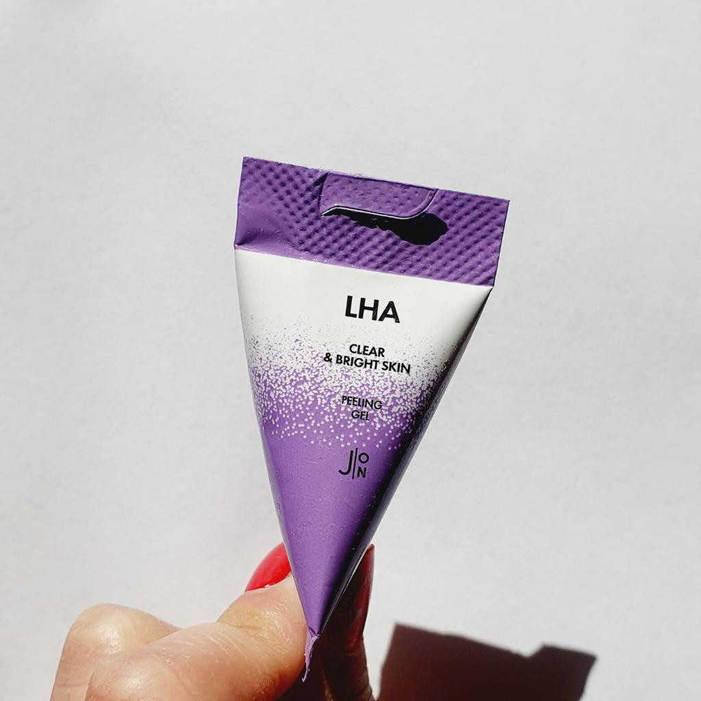 J:ON LHA Clear&Bright Skin Peeling Gel  Гель-пилинг для лица LHA-кислотой.