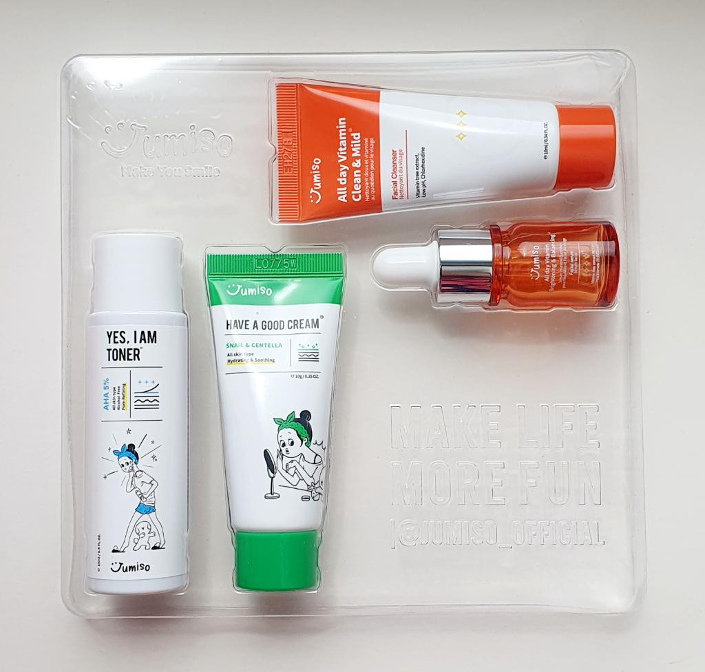 Jumiso All day Vitamin Clean&Mild Facial Cleanser Мягкий гель для умывания