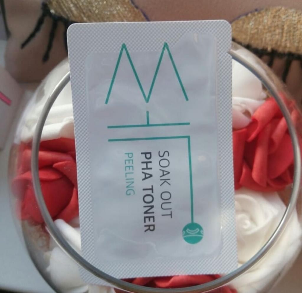 Ottie Soak Out PHA Toner Peeling Пилинг-тонер с PHA-кислотами