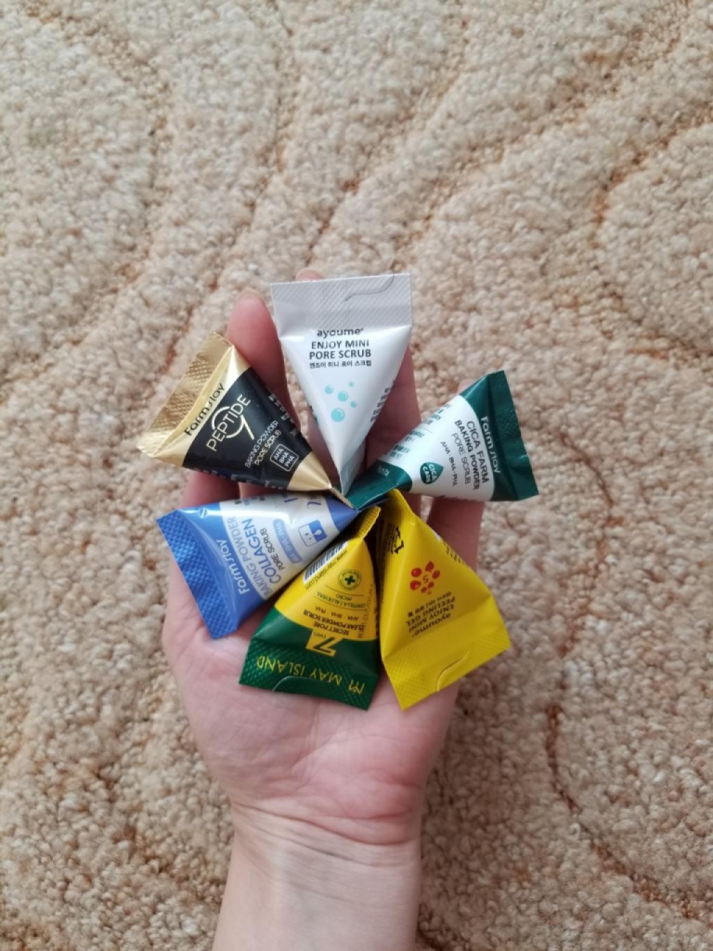 AYOUME Enjoy Mini Pore Scrub Скраб для лица с содой и кислотами