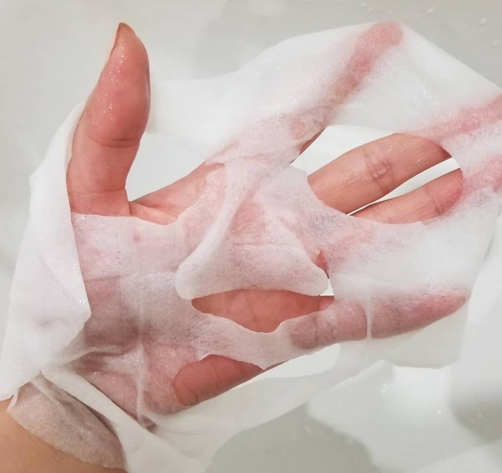 Тканевая маска Lebelage Hyaluronic Collagen Solution Mask Pack