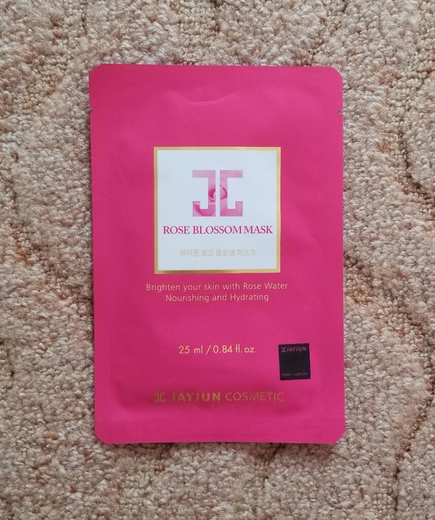 Jayjun Cosmetic Rose Blossom Mask Целлюлозная тканевая маска с розовой водой