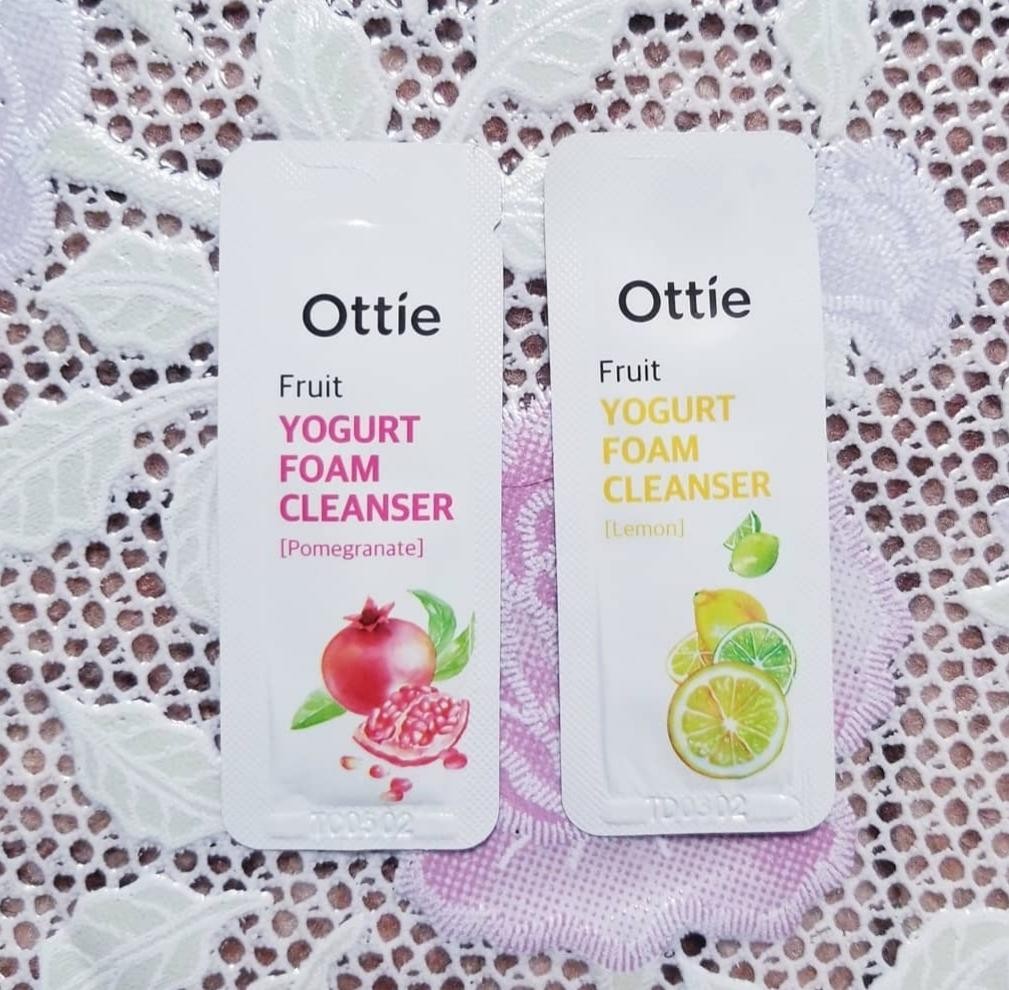 Ottie Fruits Yogurt foam Cleanser Lemon Фруктовая йогуртовая пенка для умывания с экстрактом лимона