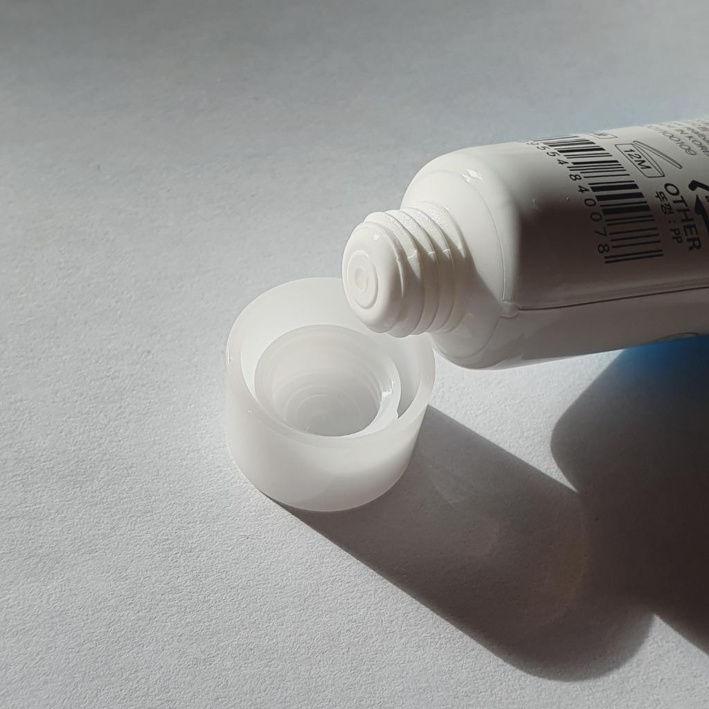 Real Barrier Intense Moisture Cream и Extreme Cream Cicarelief Cream Сравнение кремов