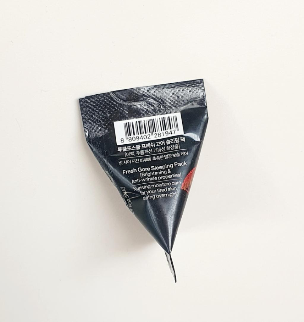 Too cool for school Fresh gore sleeping pack Ночная маска для лица с драконовым деревом