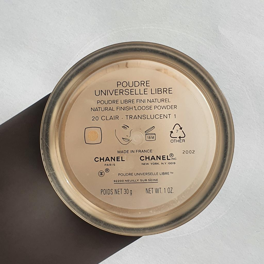 Chanel Poudre Universelle Libre Natural Finish Loose Setting Powder  Пудра в снятом с производства оттенке "20 Clair"