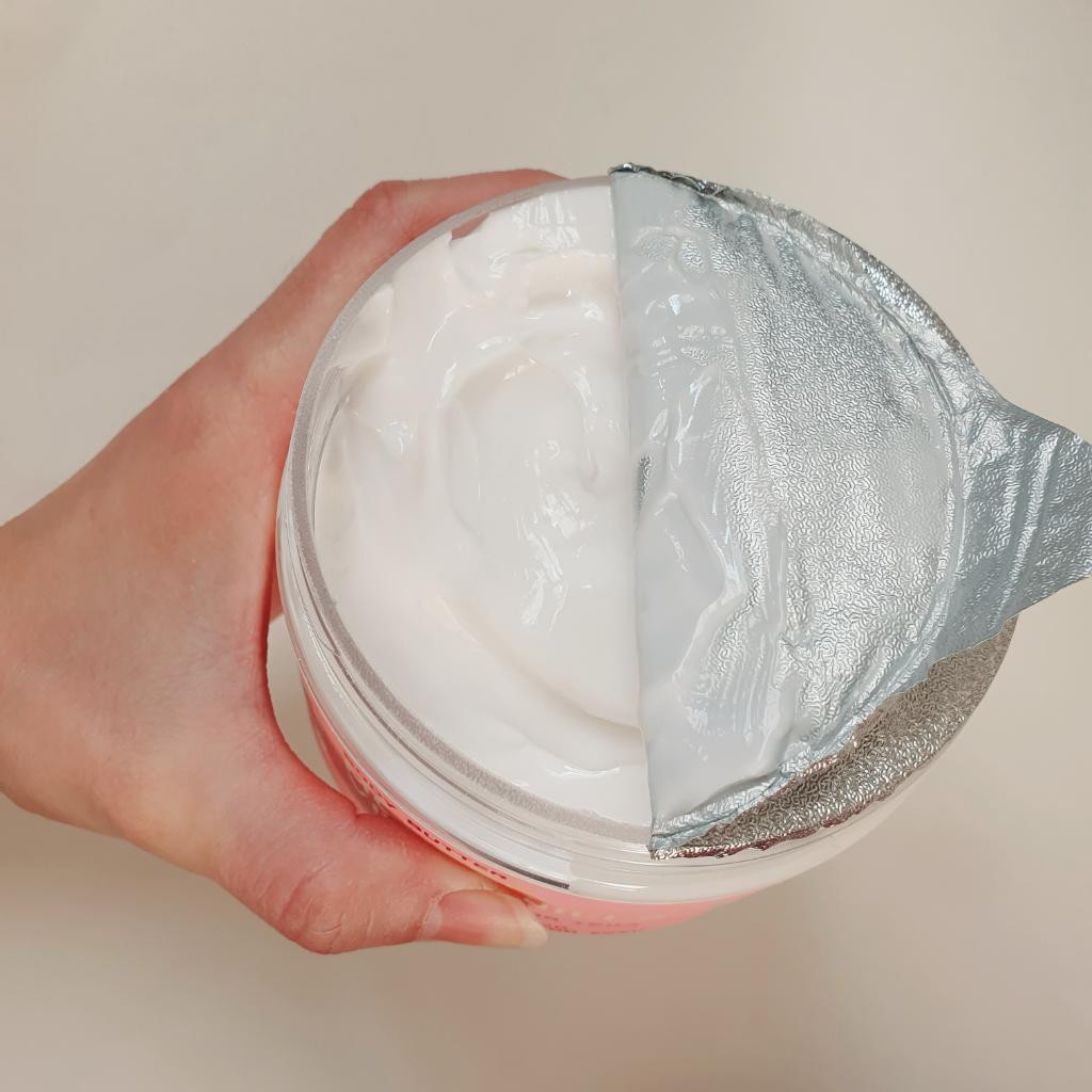 FAMILY FOREVER FACTORY Oil Boom body butter Баттер-мусс для тела ванильный