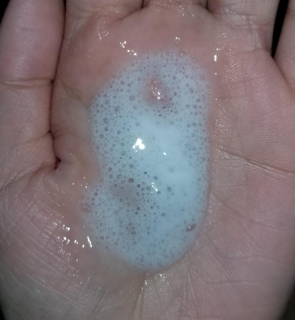 RE:CIPE Aloe Soothing & Cooling Bubble Mousse Успокаивающий, охлаждающий пузырящийся мусс с алоэ вера и пантенолом.