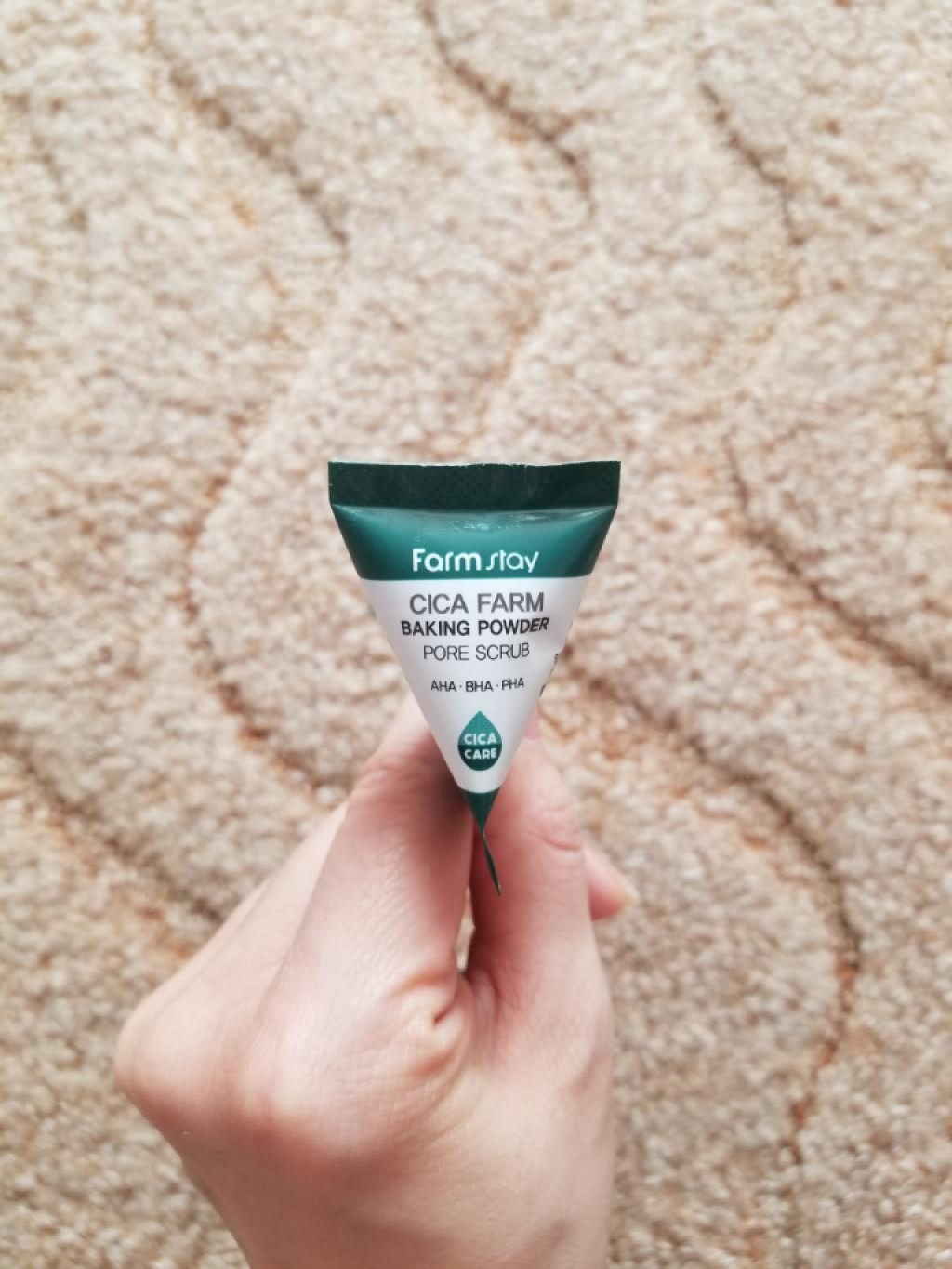 FarmStay Cica Farm Baking Powder Pore Scrub Скраб для лица с центеллой и содой