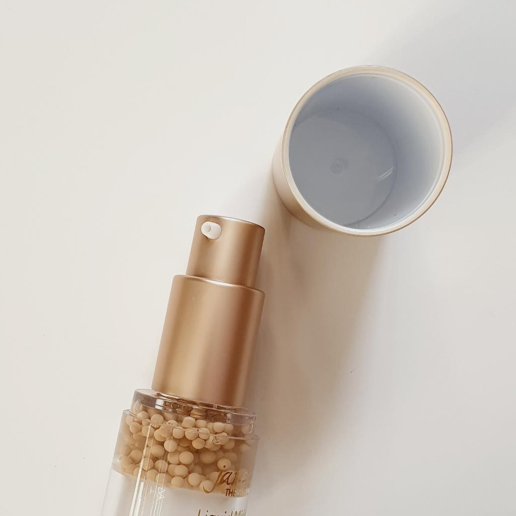 Jane Iredale Liquid Minerals A Foundation Тональный крем "Жидкие минералы", у меня в оттенке "Warm silk"